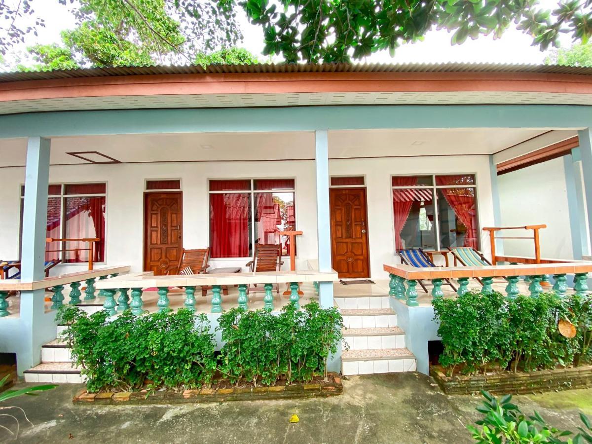 Lanta Paradise Beach Resort Koh Lanta Exterior photo