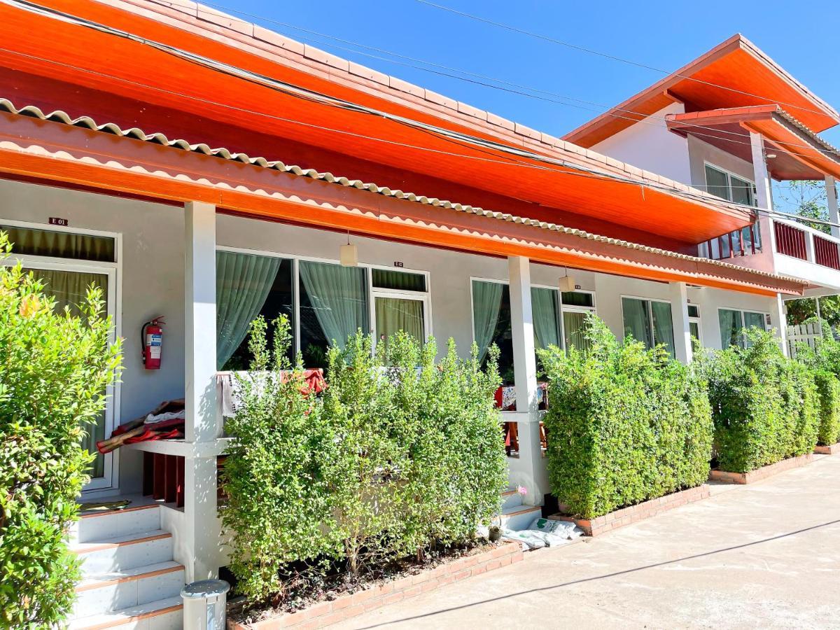 Lanta Paradise Beach Resort Koh Lanta Exterior photo
