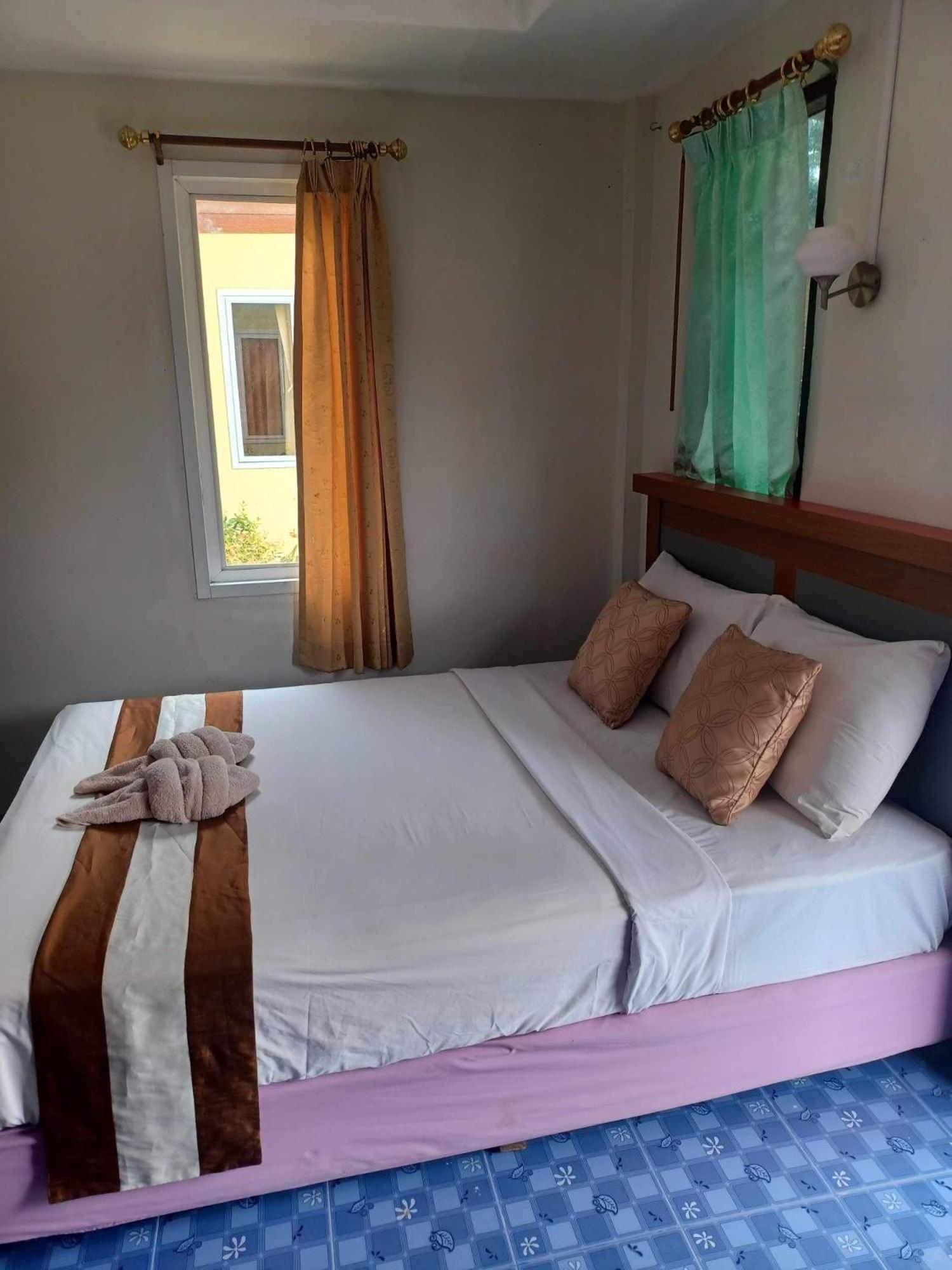 Lanta Paradise Beach Resort Koh Lanta Exterior photo