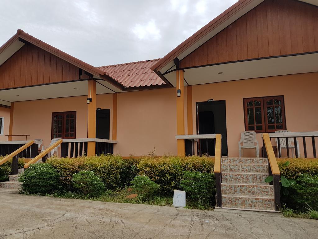 Lanta Paradise Beach Resort Koh Lanta Exterior photo